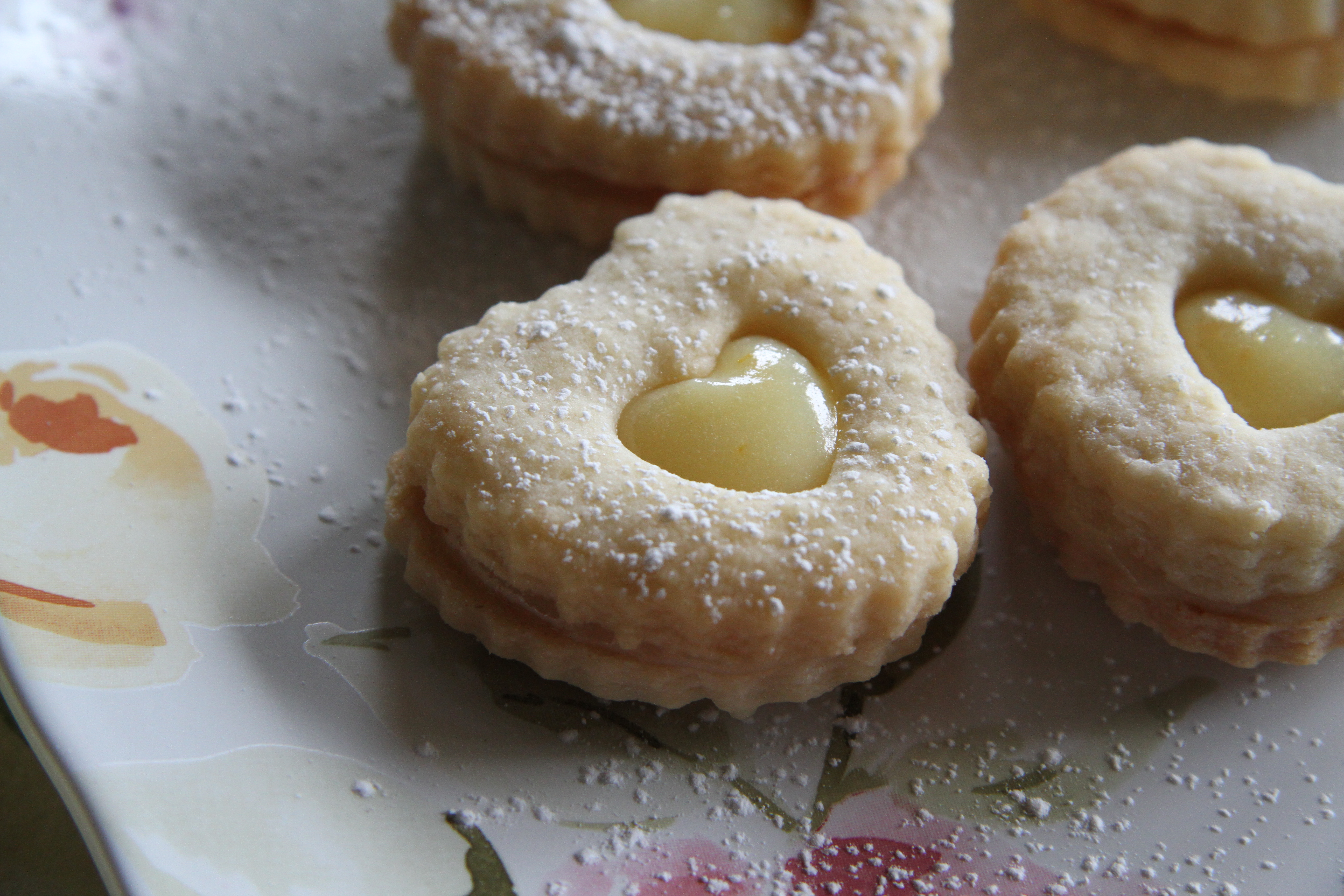 Mini Sunkissed Linzer Cookies