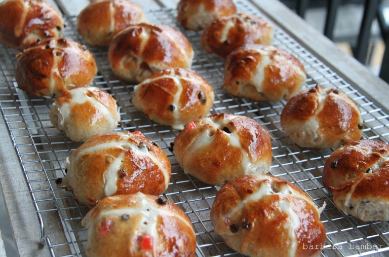 Hot Cross Buns Best 2