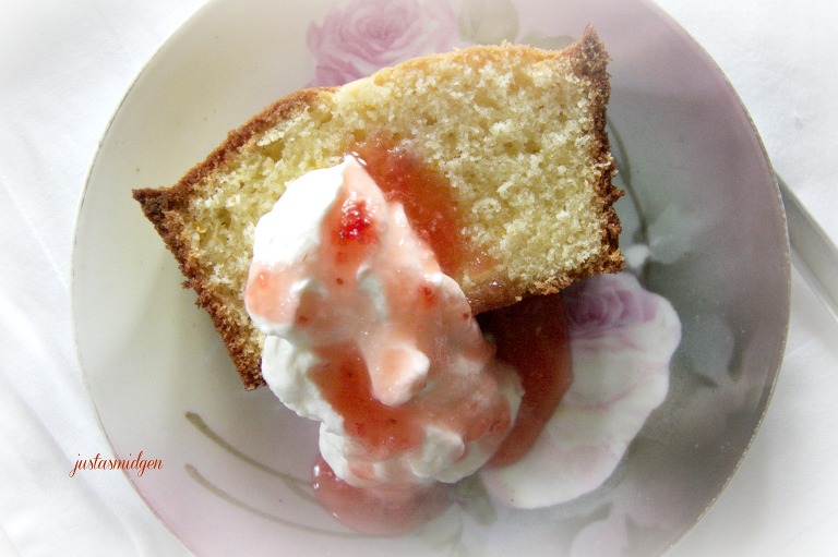 V Day Pound Cake 8