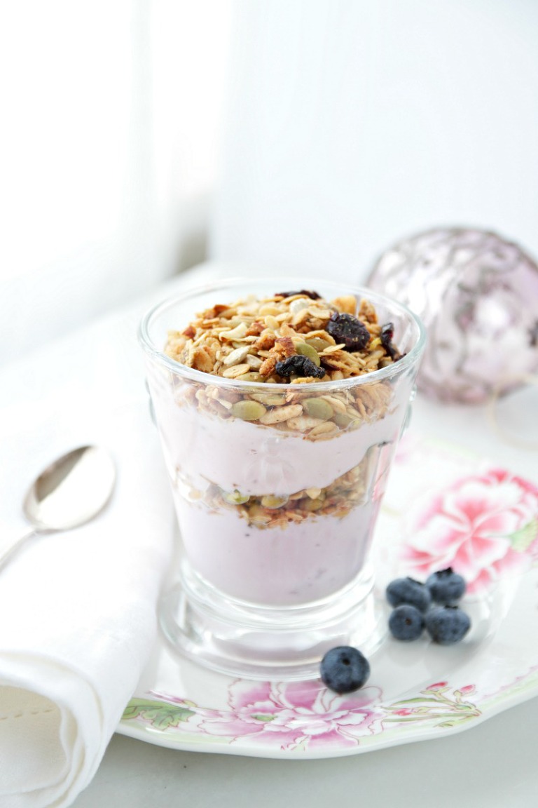 Gluten-Free Bluberry Lemon Granola 3