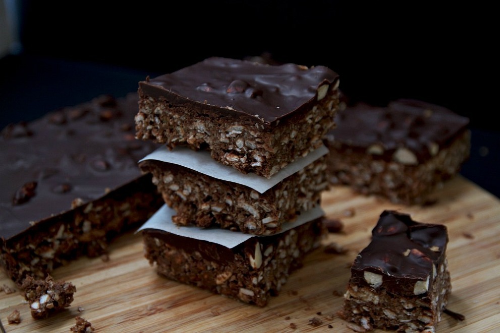 Gluten-Free + Vegan Triple Chocolate Protein Bars » Just a Smidgen