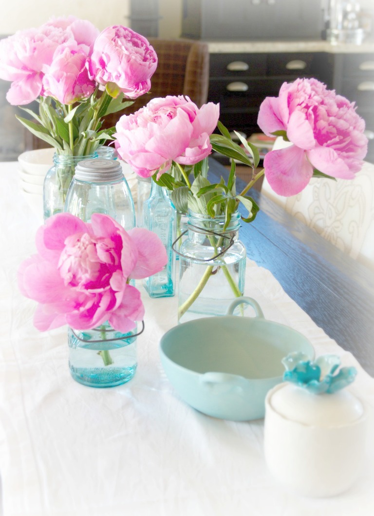 Vintage Teal Blue Mason Jar Tablescape » Just a Smidgen