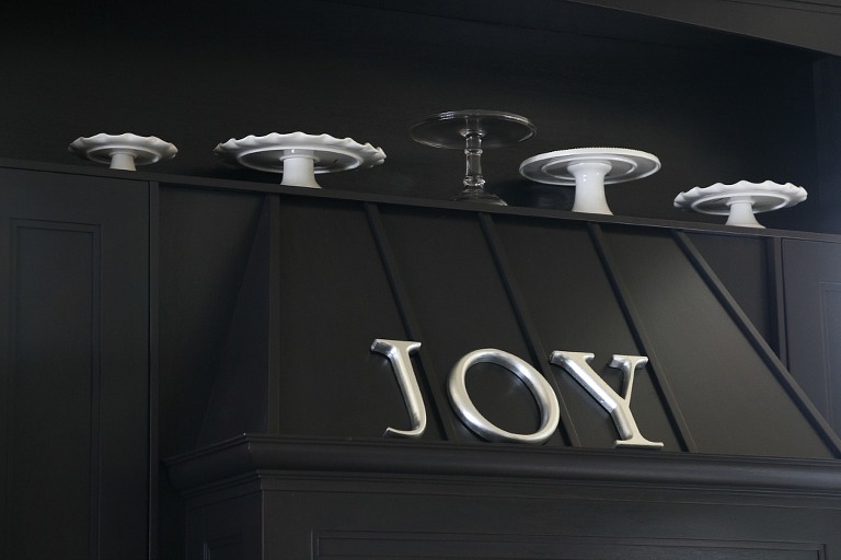 Joy sign w cake stands