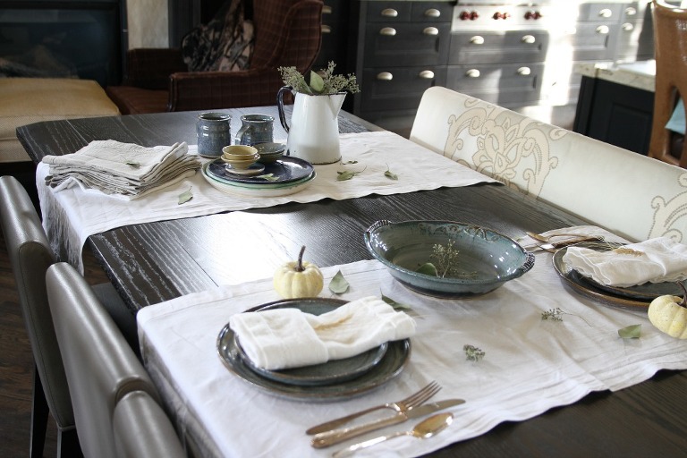 Simple Breakfast Tablescape for fall